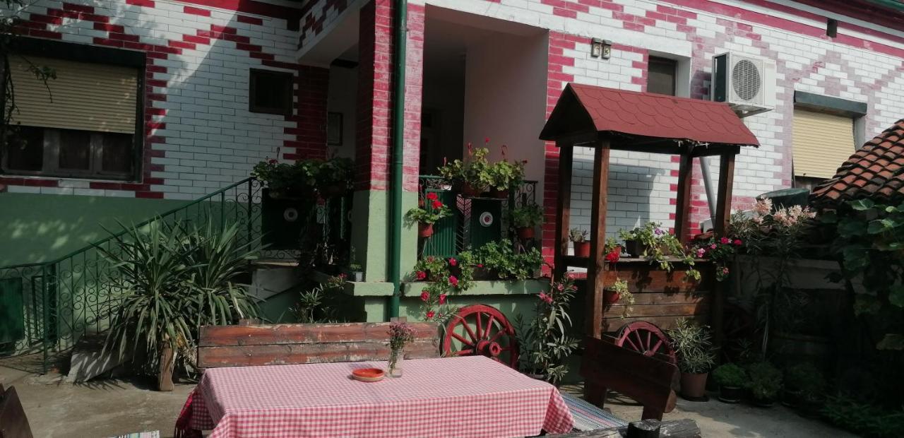 Etno Apartmani "Vlaska Kuca" Cladova Exterior foto